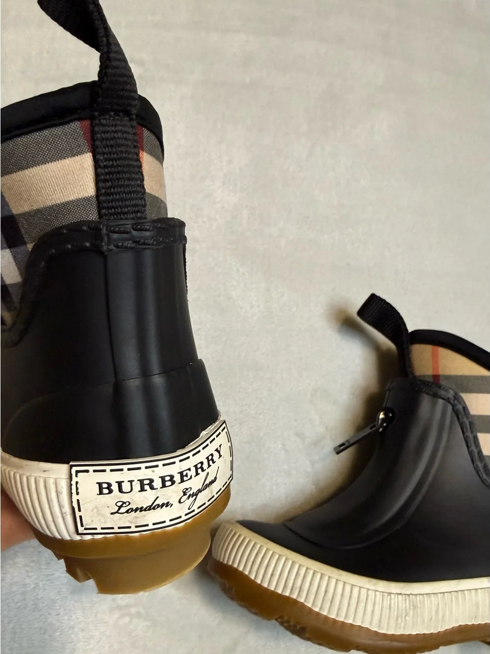 Burberry Vintage Check Neoprene and Rubber Rain Boots Toddler Girls size 7
